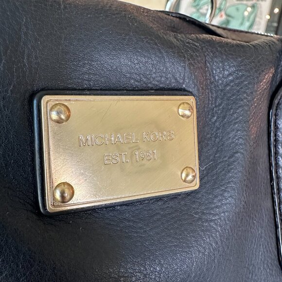 Michael Kors Studded Tumbled Black Leather Silver Twist Shoulder Bag, Dusty, EUC - Picture 5 of 15